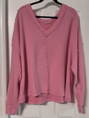 V-neck, long sleeve, knit top, 3X